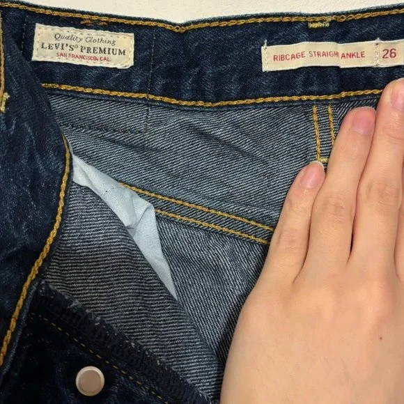 Levi's Ribcage Straight Ankle Jean, W26 L27 - Picture 4 of 7